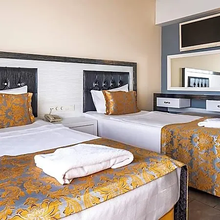 Senza The & Hotel