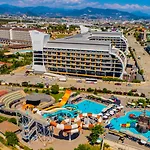 Senza The & Hotel