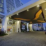 Senza The & Hotel