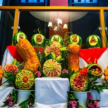 Senza The & ألانيا