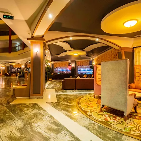 Senza The & 5* ألانيا